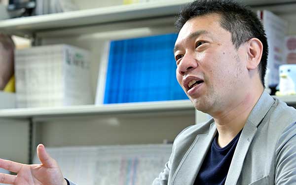 勝浦 眞仁 教授